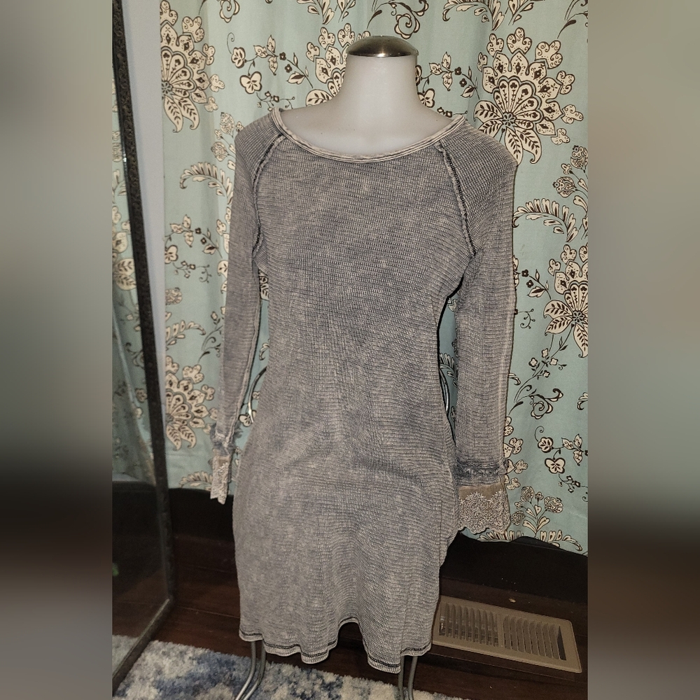 Dress/Tunic Embroidered sleeve